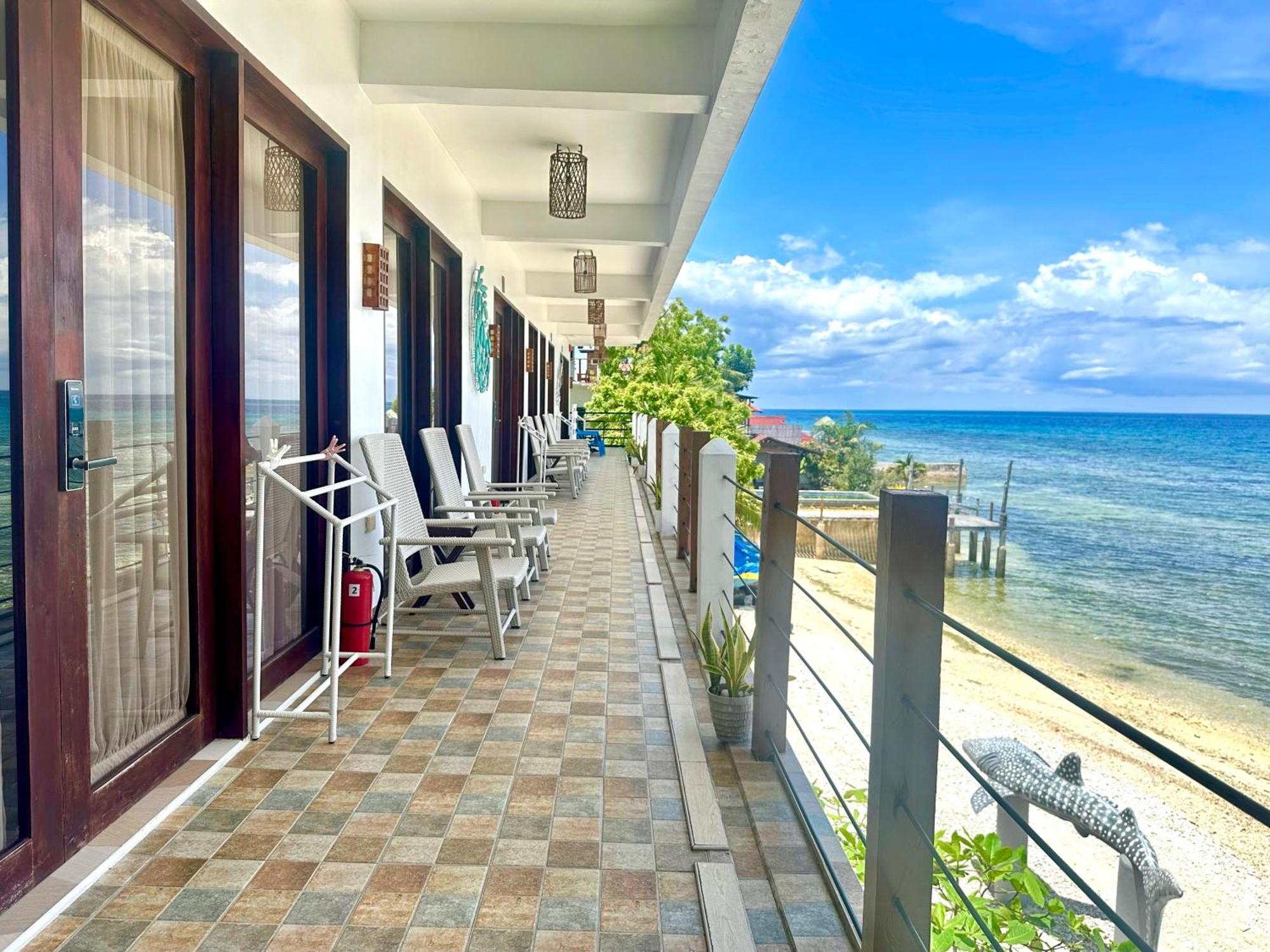 Oslob Whale Shark Resort Exterior foto